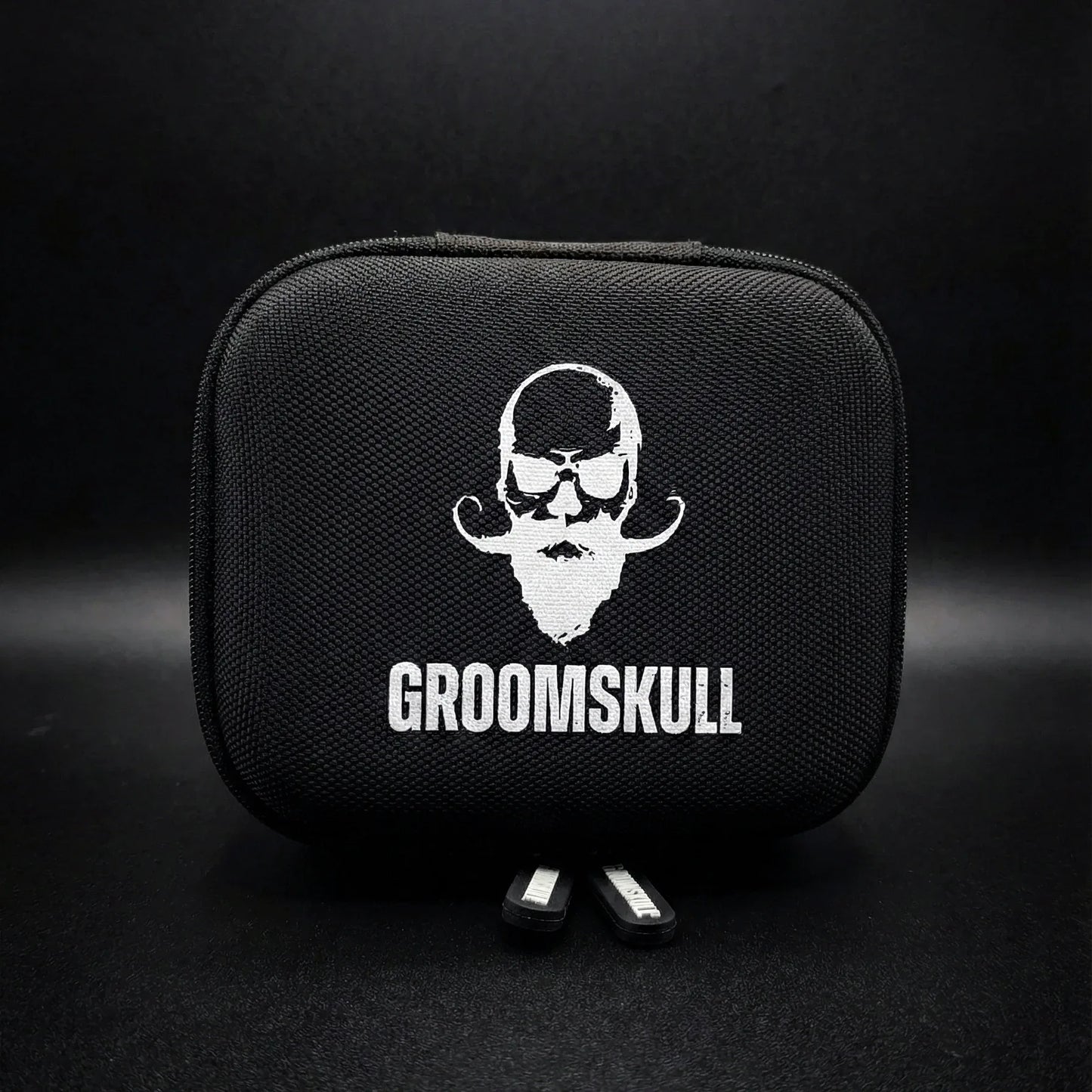 La GroomBox™ : L'Étui de Voyage pour votre rasoir GroomSkull® - GroomSkull®